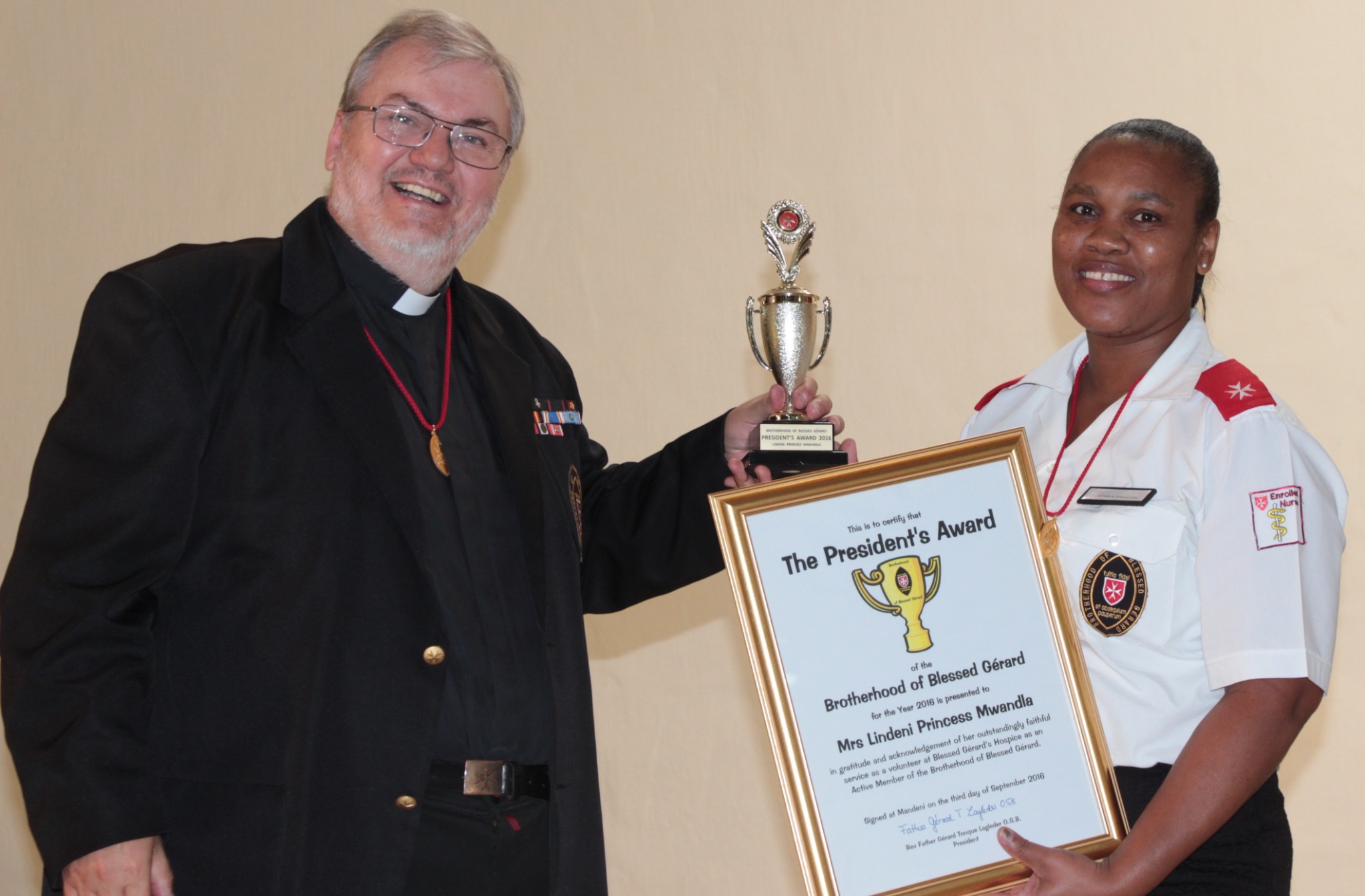 Lindeni Princess Mwandla receiving the President’s Award