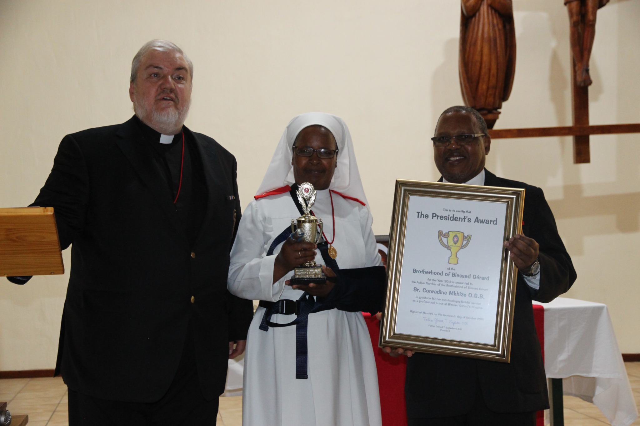 Sister Conradine Mkhize O.S.B. receiving the President’s Award